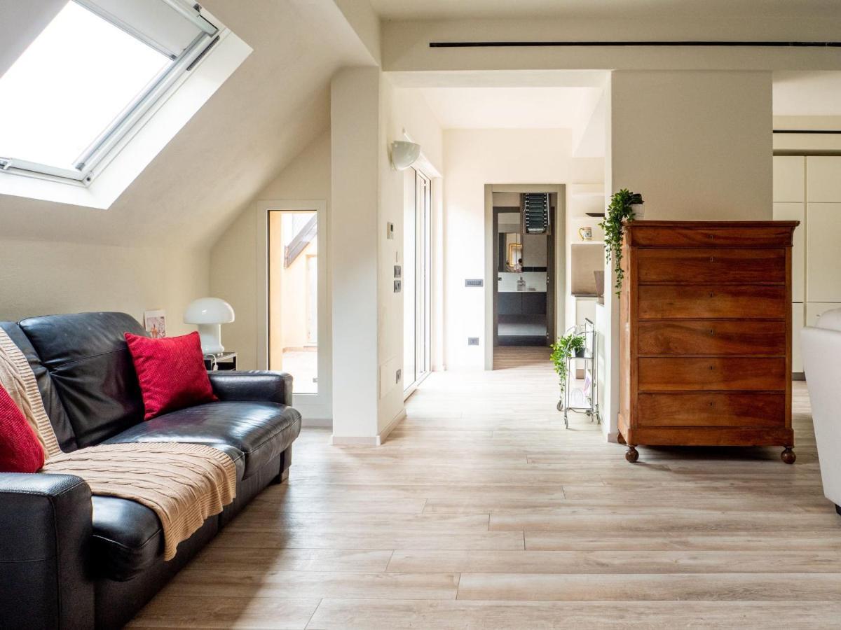 The Best Rent - Attic With Terrace In Milan Downtown Exterior photo